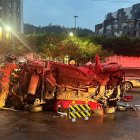 Una mujer falleció en un accidente de tránsito registrado en la avenida del Bombero, en el oeste de Guayaquil, la madrugada de este martes 28 de octubre.