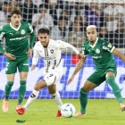 Lisandro Alzugaray (c) marcó uno de los goles de Liga de Quito sobre Palmeiras.