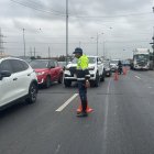 Los agentes regulan el tránsito a diario en las calles.