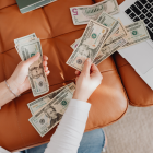 Referencial. El décimo tercer sueldo o bono navideño es uno de los beneficios más esperados del año.