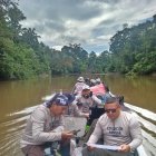 Expedición. Especialistas monitorearon a los delfines.