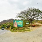 El mirador de Santa Ana y la Virgen María está en el kilómetro 2,5 de la vía Samborondón - Salitre.
