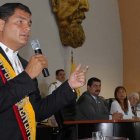 Un grupo de 23 juristas, entre ellos el exministro José de La Gasca, planteó redactar una nueva Constitución que no sea al gusto de los políticos y del gobierno de turno.