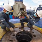 Ecuador pasará de bombear 169,9 millones de barriles de crudo en 2025 a 165,5 millones en 2026.