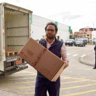 Edgar Lama recorre el país haciendo las entregas de la compra centralizada de medicinas.