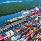 Las actividades comerciales externas en el puerto de Guayaquil.