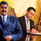 Ambos mandatarios anticiparon características célebres de la Navidad.