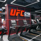 Así se ve uno de los UFC GYM repartidos por el mundo, traídos por la misma UFC para fanáticos y artistas marciales que buscan elevar su nivel de entrenamiento.