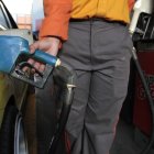 El Gobierno proyecta que este esquema cambiará en 2026, tras modificar en agosto y septiembre de este año la fórmula para fijar el precio de las gasolinas.