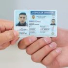 La Agencia Nacional de Tránsito (ANT) de Ecuador emite 11 tipos de licencias de conducir.
