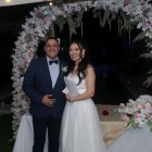 Carlos José con su esposa, Diana Carrera.