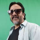 Fabián Patinho es autor visual y dramaturgo. Creo la tira cómica Ana y Milena y ha publicado las obras Las mentiras de Aurora y otros textos, El ejército de los tiburones martillo, Cielo y más.