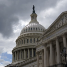 El Senado de Estados Unidos da paso a un acuerdo para proceder a reabrir el gobierno.