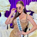 Nadia Mejía en su foto performance. En el caption decía: "Take me to the cabaret".