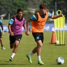 Selección de Guatemala durante un entrenamiento de fútbol.