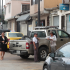 Las personas muchas veces no pueden caminar por las veredas.