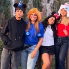 Sarah Gabriela con su madre y hermanos.