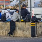 Inmigrantes sin papeles se reúnen cada mañana en la ciudad española de Palma (Islas Baleares, Mediterráneo) a la espera de un trabajo en condiciones precarias.