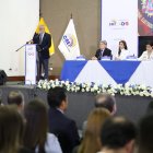 El Pleno del CNE lideró la inauguración del voto en el exterior.