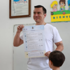 El presidente Daniel Noboa ejerció su derecho al voto en Santa Elena.