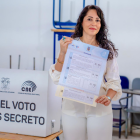 Luisa González ejerció su derecho al voto en Manabí.