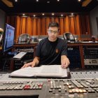 Santiago Borja es graduado en Producción Musical y Sonido por la Universidad San Francisco de Quito. Fundó Loop Studio en la capital.