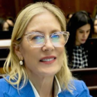 La asambleísta y madre del presidente, Annabella Azin, ejerció su derecho al voto.