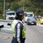 La Agencia Metropolitana de Tránsito (AMT) intensificó los controles viales en Quito durante noviembre de 2025, en la avenida Simón Bolívar y Ruta Viva.