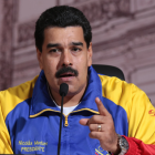 El presidente venezolano, Nicolás Maduro, solicitó gestionar el traslado de los restos de Sucre desde Quito