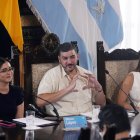 En mayo de 2025, el Concejo, presidido por Aquiles Álvarez, decidió que la Vicealcaldía de Guayaquil sea para Coronel.