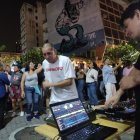 DJ Jazzam animando la calle Panamá
