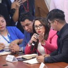 Nataly Morillo, la ahora exasambleísta de ADN se enfrentó con el alcalde de Guayaquil Aquiles Álvarez en una ssión del 21 de octubre de 2025.