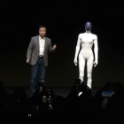 IRON es un robot biónico humanoide capaz de moverse con la naturalidad de una persona y procesar billones de tareas por segundo.