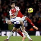 Piero Hincapié será titular en Arsenal.