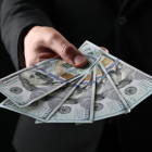 El salario básico unificado para el 2026 en Ecuador se definirá en diciembre.