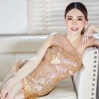 El tribunal municipal del sur de Bangkok emitió una orden de arresto contra la empresaria Anne Jakrajutatip, copropietaria de Miss Universo.
