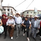 El alcalde, Pabel Muñoz, encabezó el desfile de los mercados por la fundación de Quito.