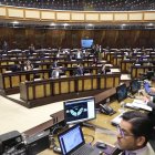 ADN y correísmo chocan por los viajes del presidente Daniel Noboa.