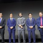 Segundo de la izquierda: Roberto Kury, exdirector de CNT, y Edgar Lama, exministro del MSP en la presentación de CNT Salud+.