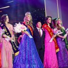 María Emilia Sánchez, nueva reina de Quito, durante la gala de coronación por los 491 años de la ciudad.