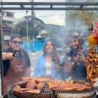 Este sábado 29 de noviembre de 2025, desde las 12:00, la Plaza El Quinde será el escenario de uno de los eventos gastronómicos más esperados: el festival ‘Chulla Asado’.
