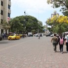 A lo largo del bulevar 9 de Octubre, en el centro de Guayaquil, se plantea establecer supermanzanas.