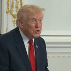 Fotografía de archivo de una captura de video tomada de una transmisión de la Casa Blanca del presidente de Estados Unidos, Donald Trump, desde Palm Beach.