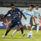 Universidad Católica se impuso 4-1 a Cuenca Jrs en la semifinal de ida de la Copa Ecuador.