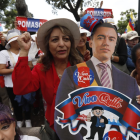 Parroquias rurales llegan a la plaza grande en apoyo a Daniel Noboa.