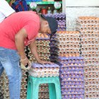 Un local donde venden huevos cerca del mercado de la calle Pedro Pablo Gómez, en Guayaquil.