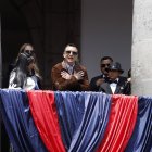 Daniel Noboa estuvo por media hora en el balcón del Palacio de Gobierno.