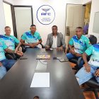 Carlos Tenorio (c) asesora a jugadores que fueron a declarar en Fiscalía.