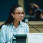 La prefecta del Guayas, Marcela Aguiñaga, ha insinuado su salida del correísmo.