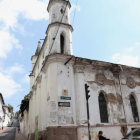 En esta edificación, entre las calles Olmedo, Benalcázar, Manabí y Cuenca funcionó el Colegio Simón Bolívar, en Quito.
